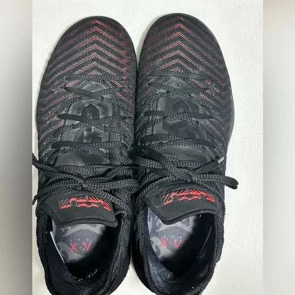 LeBron 16 ‘Fresh Bred’ - Picture 7 of 7